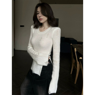 白色不规则开叉羊毛针织衫女秋冬老钱风正肩修身内搭打底毛衣上衣