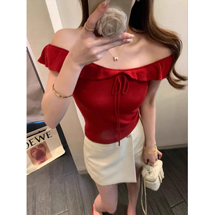红色一字领露肩针织短袖女夏季设计感荷叶边系带修身无袖t恤上衣