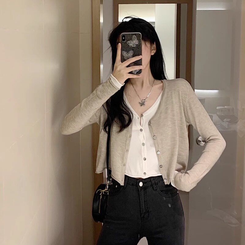 设计感杏色V领假两件针织开衫女春秋小个子宽松短款外套薄款上衣