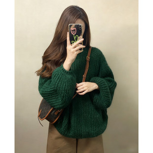 韩系绿色粗线喇叭袖套头毛衣女秋冬慵懒高级感宽松加厚针织衫上衣