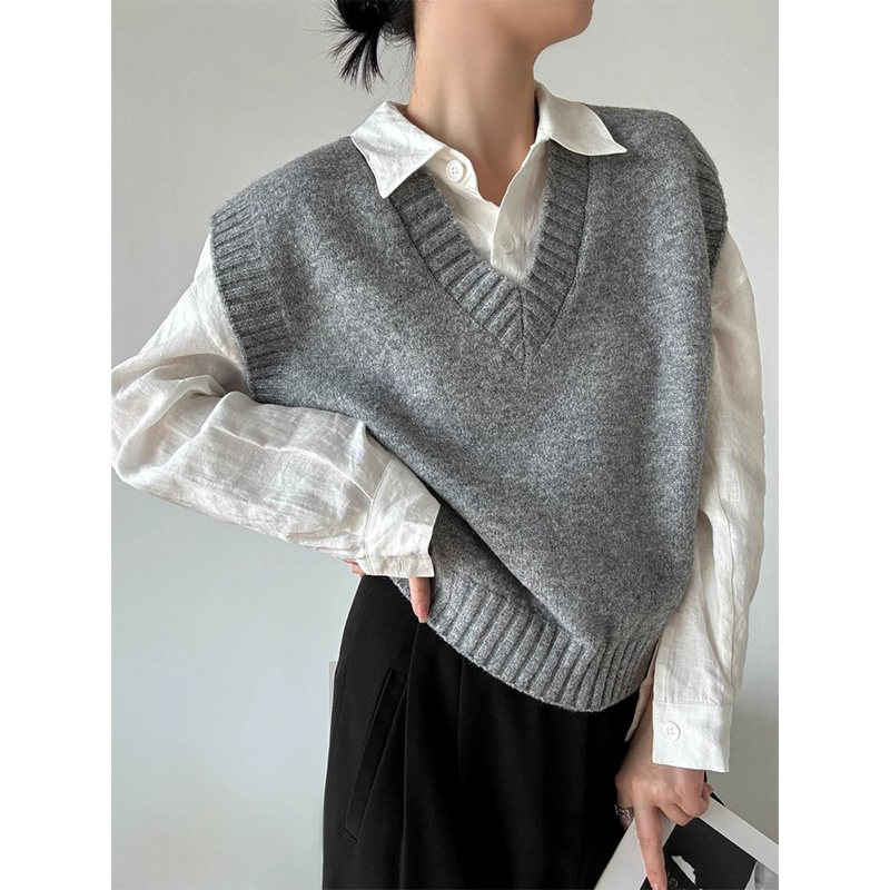 韩版灰色V领针织马甲背心女秋季高级感外搭无袖叠穿坎肩马夹上衣