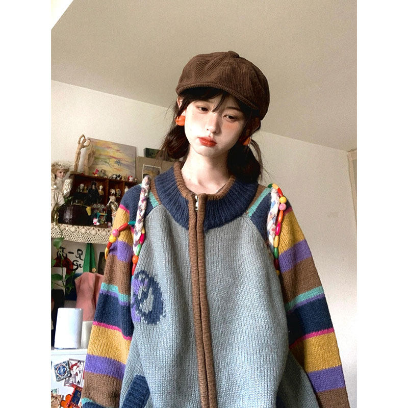 美式复古彩虹条纹小熊毛衣外套女