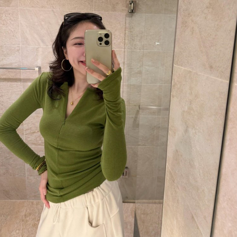 牛油果绿半拉链v领长袖t恤女秋冬穿搭高级感修身内搭打底衫上衣春,女装/女士精品,T恤,淘宝优惠券,粉丝福利购,淘宝优惠卷