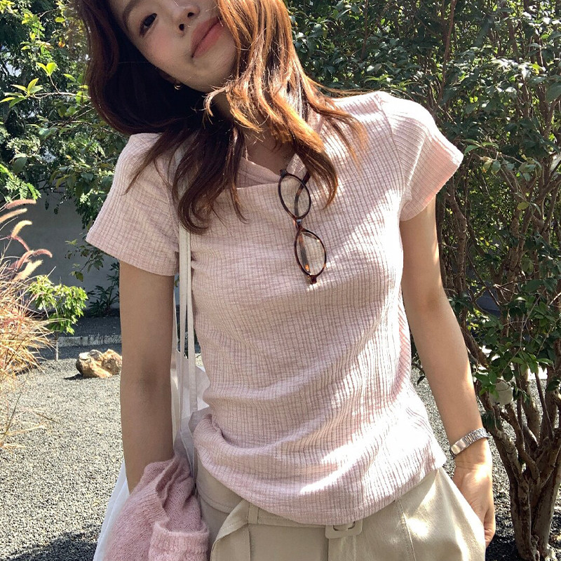 韩系粉色圆领短袖t恤女夏季多巴胺穿搭小飞袖正肩修身针织上衣薄