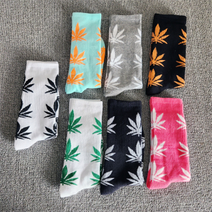 薄款加厚枫叶袜子情侣学生篮球运动高帮吸湿ins潮流长袜潮牌滑板