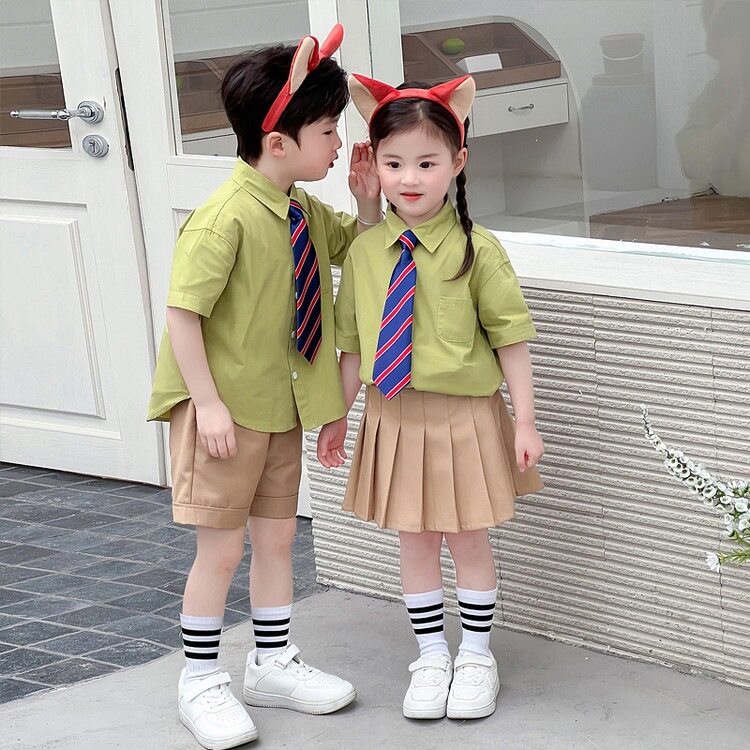 男女童夏装校服2026新款儿童学院风尼克六一演出服女宝夏季两件套