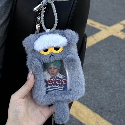 权志龙zoa周边GD物料限定蓝猫毛绒卡套爱豆小卡保护套拍立得收纳