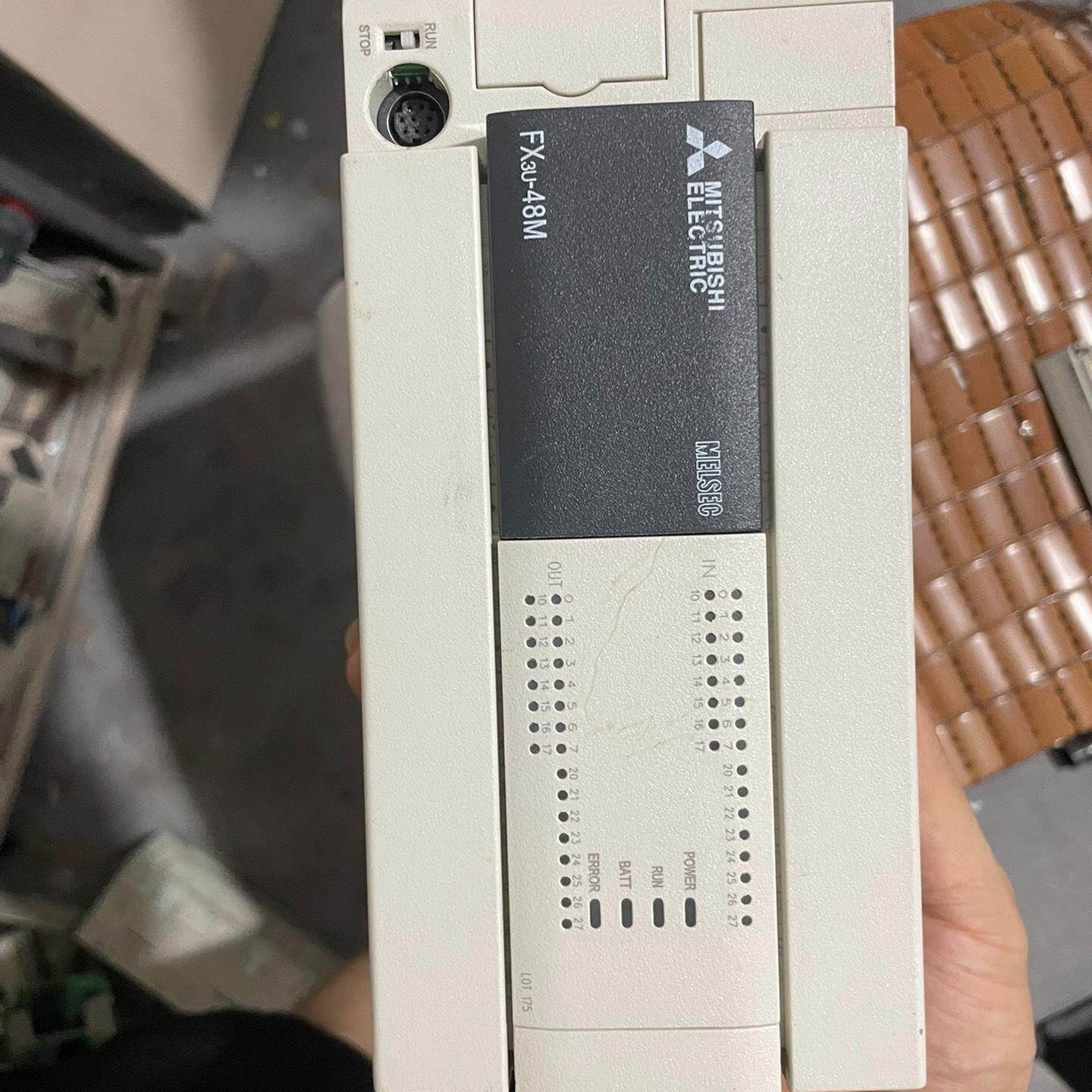 PLC FX3U-48MT/ES-A 国产机 内部自带电