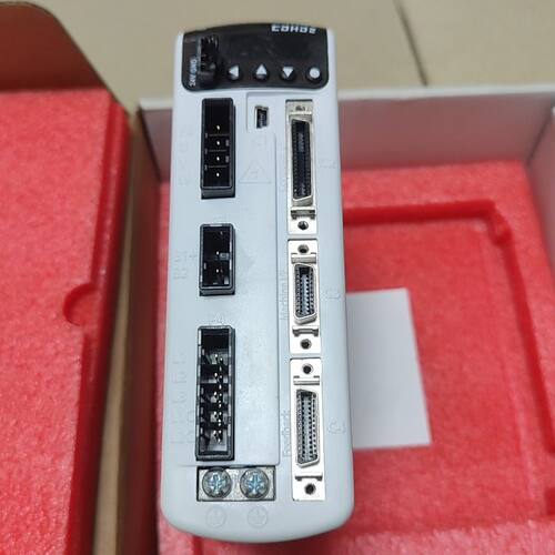 几乎高创伺服驱动器 型号CDHD2-4D52AEC2 原
