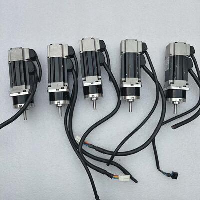 SM0402JSS-KCF-NNV-01 鸣志伺服电机 96