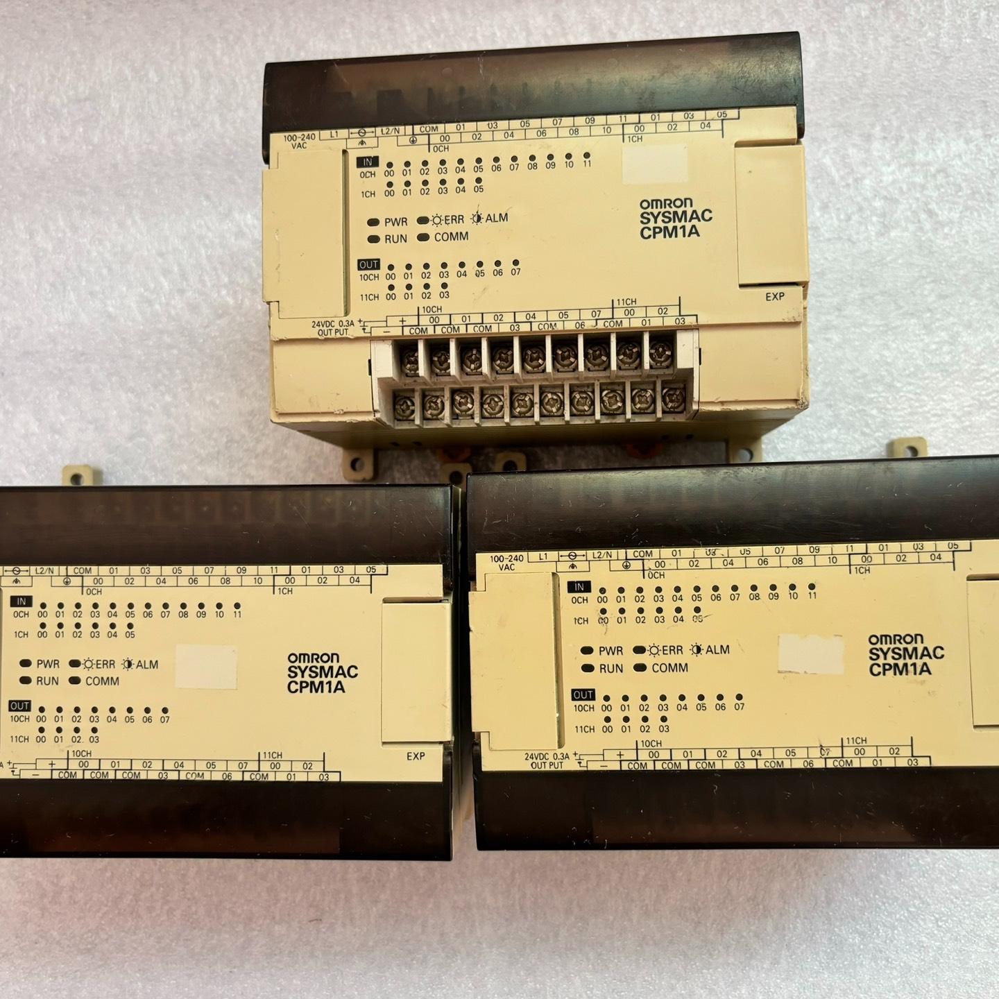 /PLC CPM1A-30CDR-A