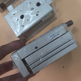 滑台气缸HLS16X30SB 九成新   11条