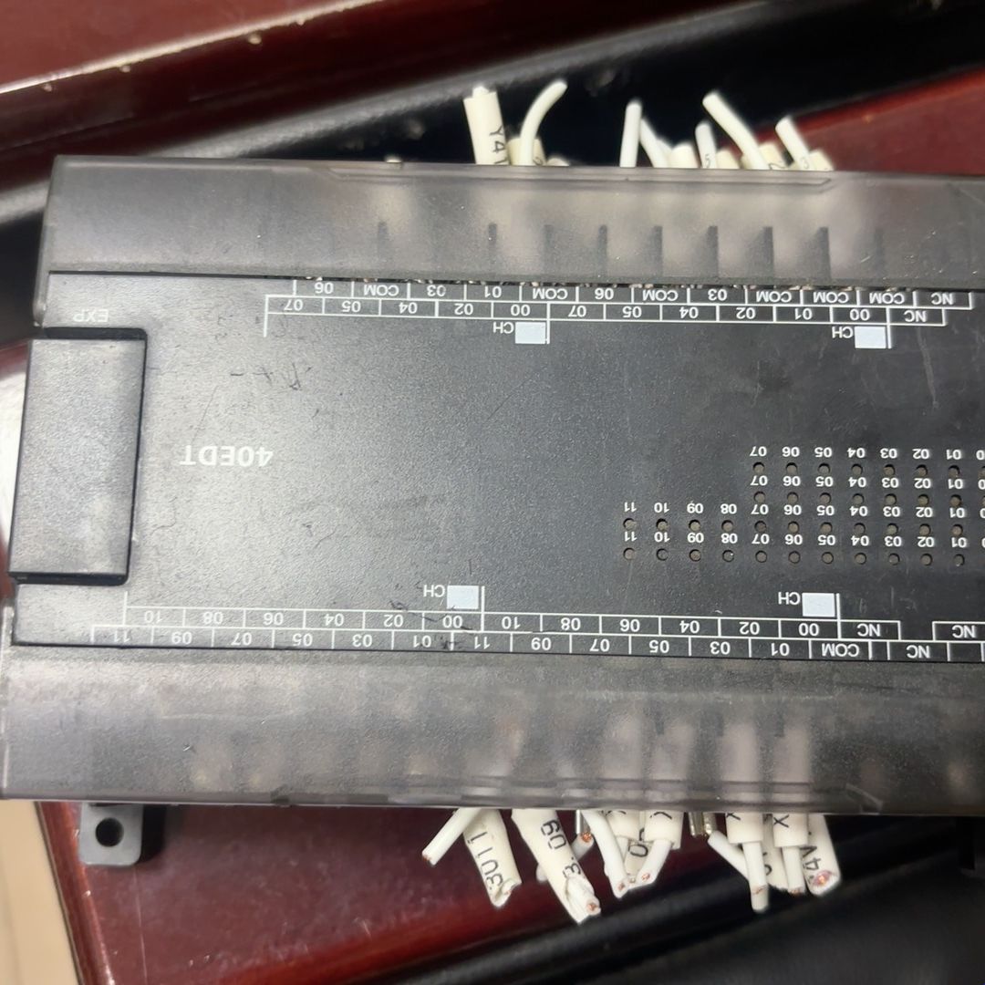 CP1W-40EDT扩展模块 拆机 成色漂亮 功能