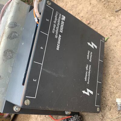 本德尔BENDER绝缘耦合仪AGH520S 拆机件功能完好