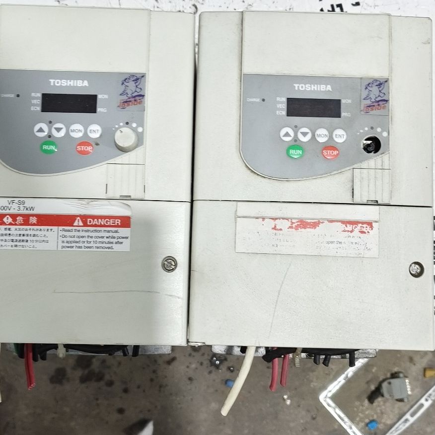 变频器3.7KW VFS9-4037PL-WN 拆机