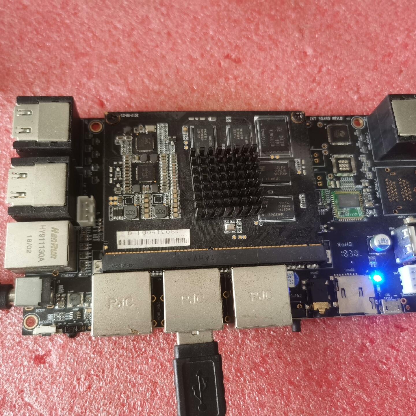 RK3288音视频处理主板 9个HDMI输出 光纤