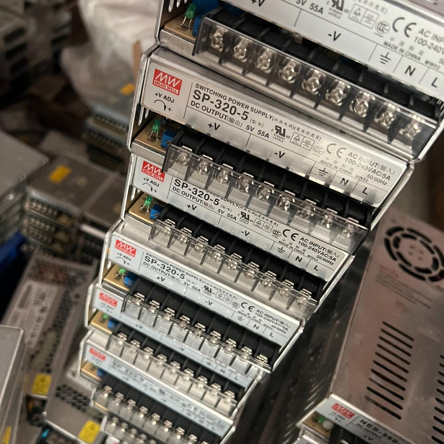 明纬SP-320-5开关电源 5V输出55A 320W大功率