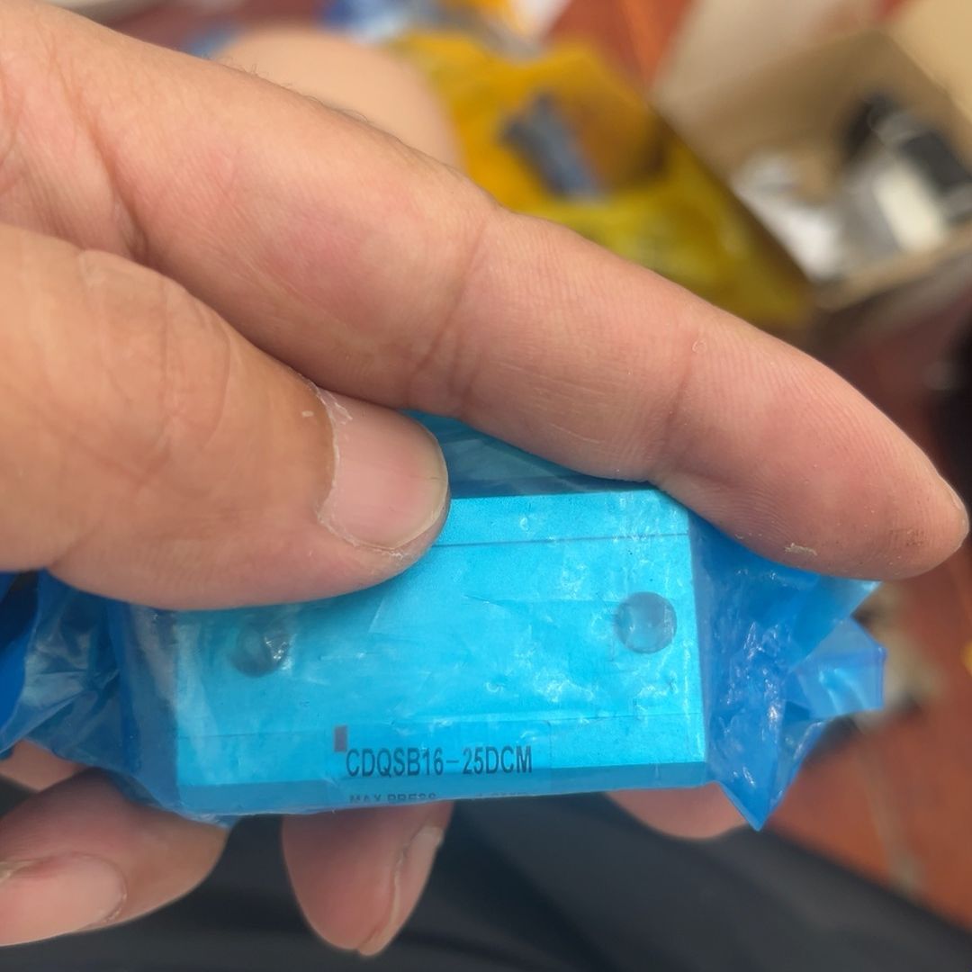 全新未开封CDQSB16-25DCM有一个