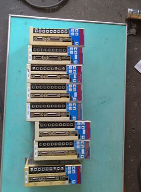 msd013A1X有7个 其中6套主板加CPU板 送