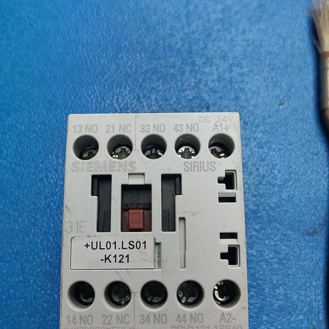 直流接触器3RH1131-1BB40 DC24V