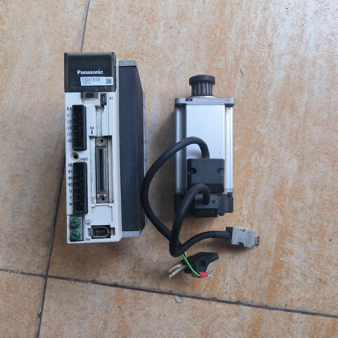 伺服电机   MBDkT2510E   MHMD042G