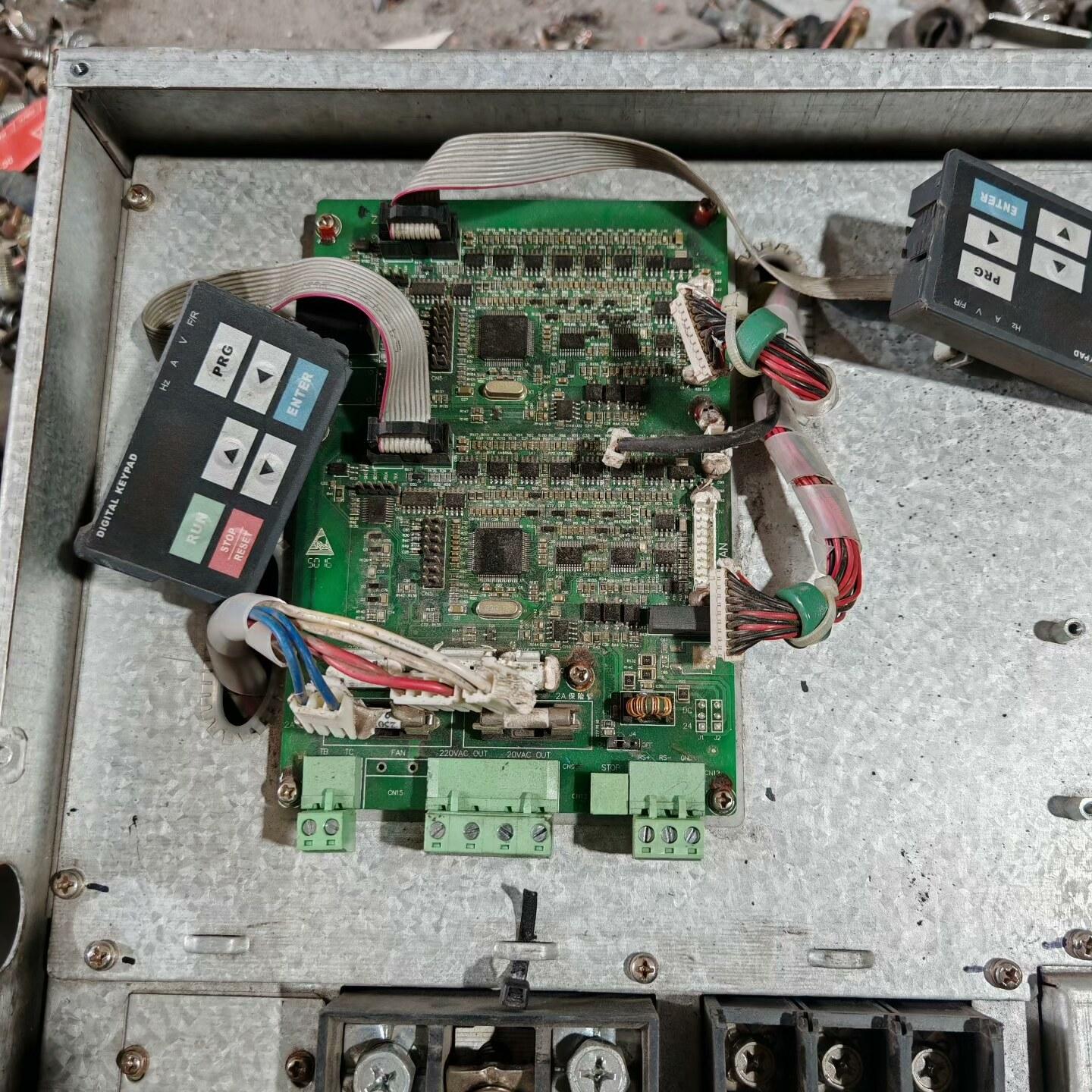 众辰变频器主板ZI1KZ21E 实物拍摄 看图