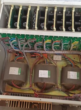 THDS-A电源箱哈尔滨威克科技。成色看图 外观有磕碰划痕掉