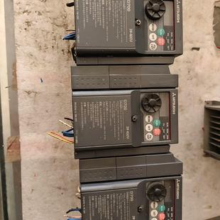 两台 D740 0.75k 变频器d740