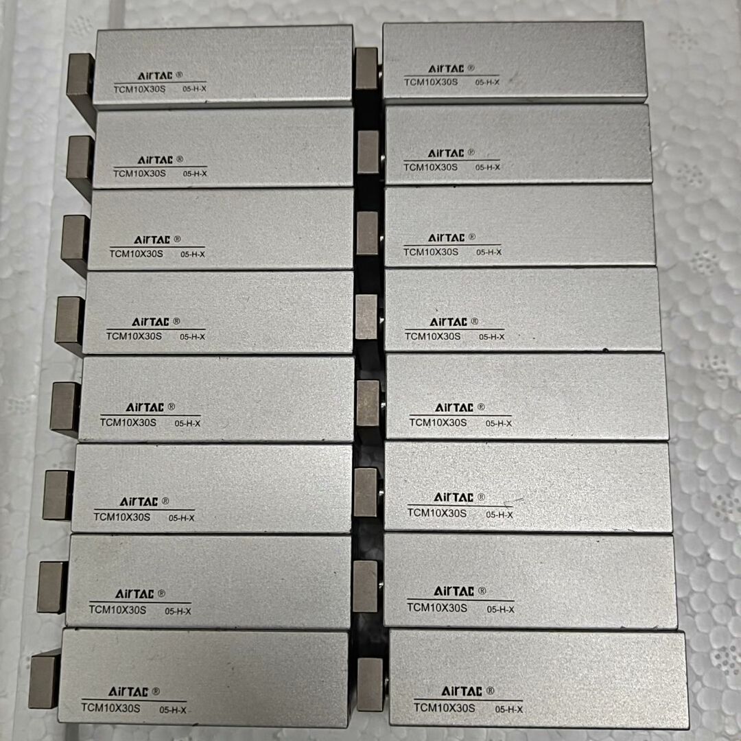 气缸TCM10X30S 型号如图 实物拍摄。有需要的朋