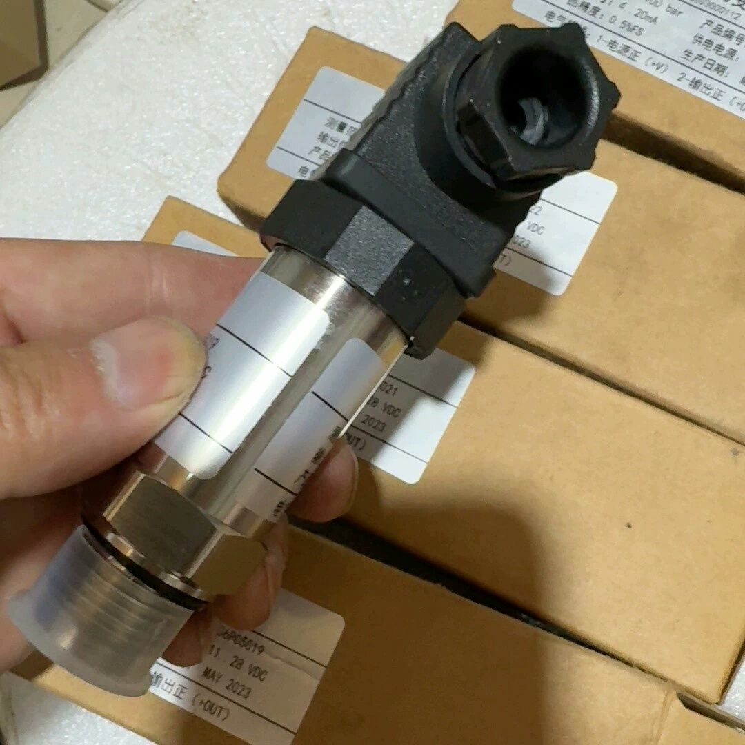 名称:压力传感器、测量范围:0-100bar、输出信号:4-