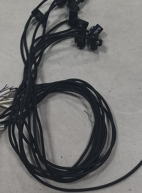 CS3HA光电开关 拆机件 线长约1米 。实物拍摄