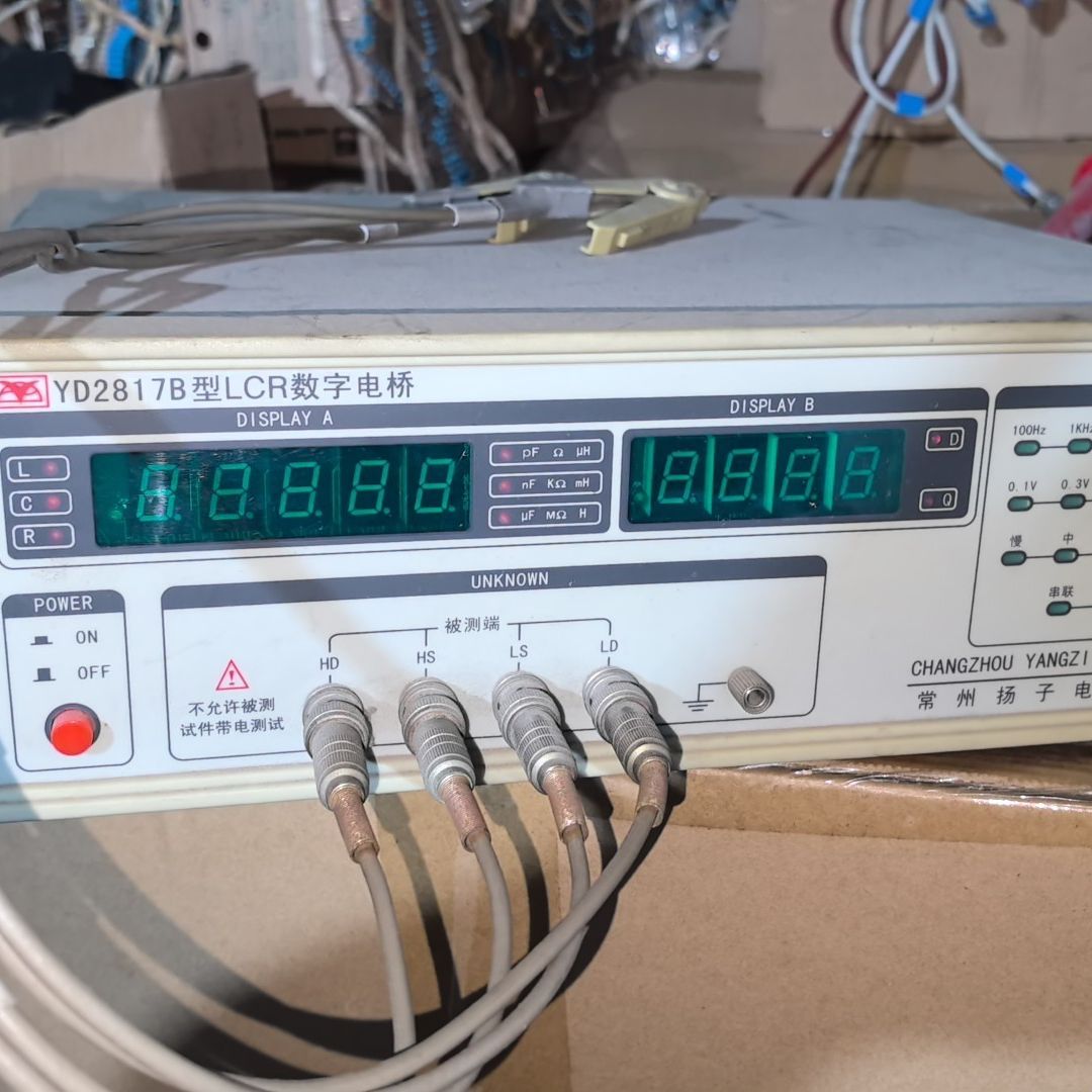 YD2817B 数字电桥 成色如图 可以通电