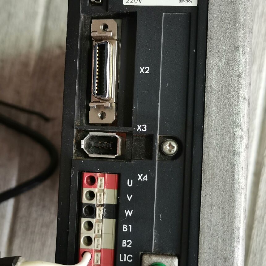 MCDJT3220驱动器750w 拆机件 显示正常 没有