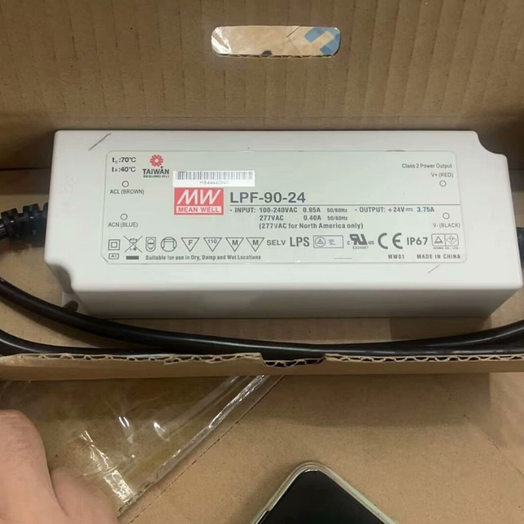 明纬LPF-90-24V 输出24V3.75A路灯防水电源
