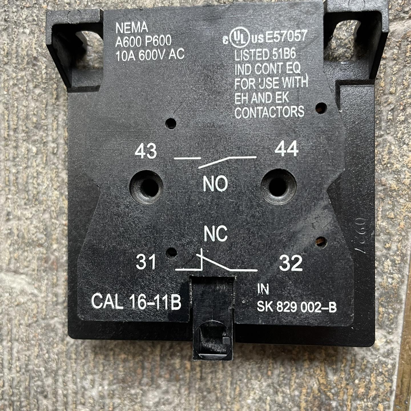 型号CAL 16-11A/B辅助触点 10A 600V
