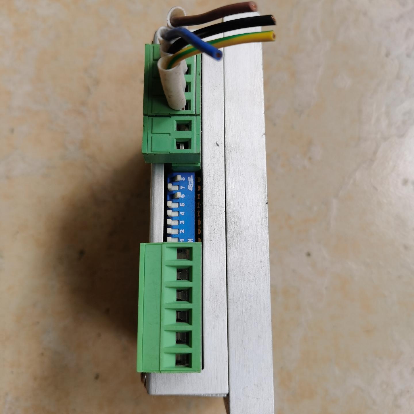 研控YAKO数字式驱动器YKD2405M  成色如图