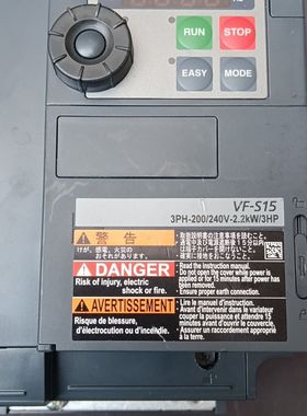 东VFS15-2022PM变频器2.2KW 功能正常 成色不