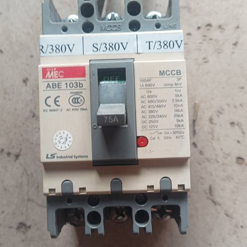 LS断路器ABE203B  3P  100A拆机