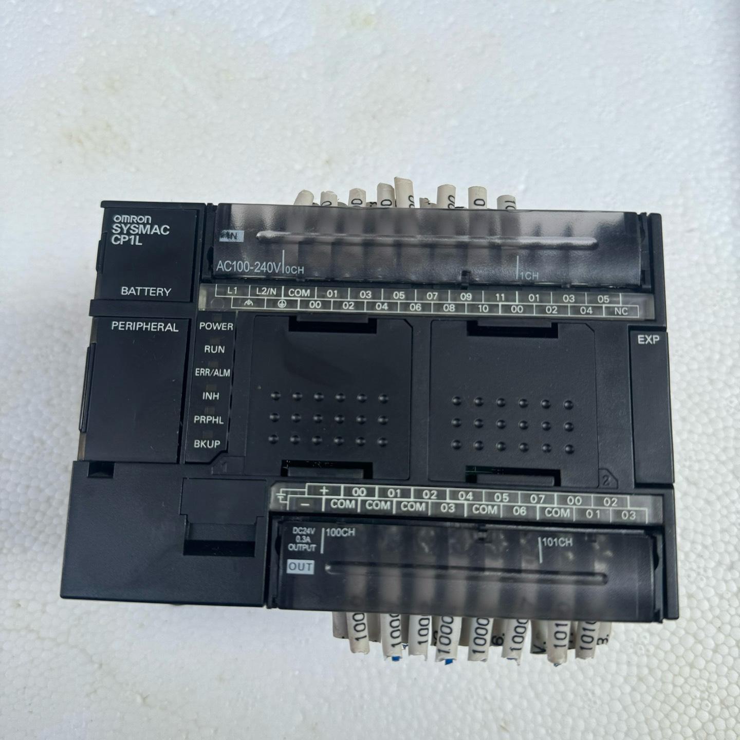 CP1L-M30DR-A、拆机 功能完好。版本1.