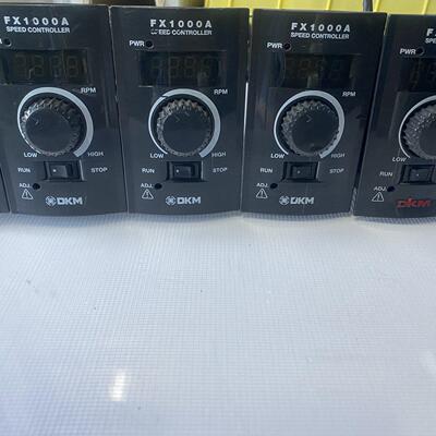 拆机韩国DKM调速器 型号FX1000A 电压220V。