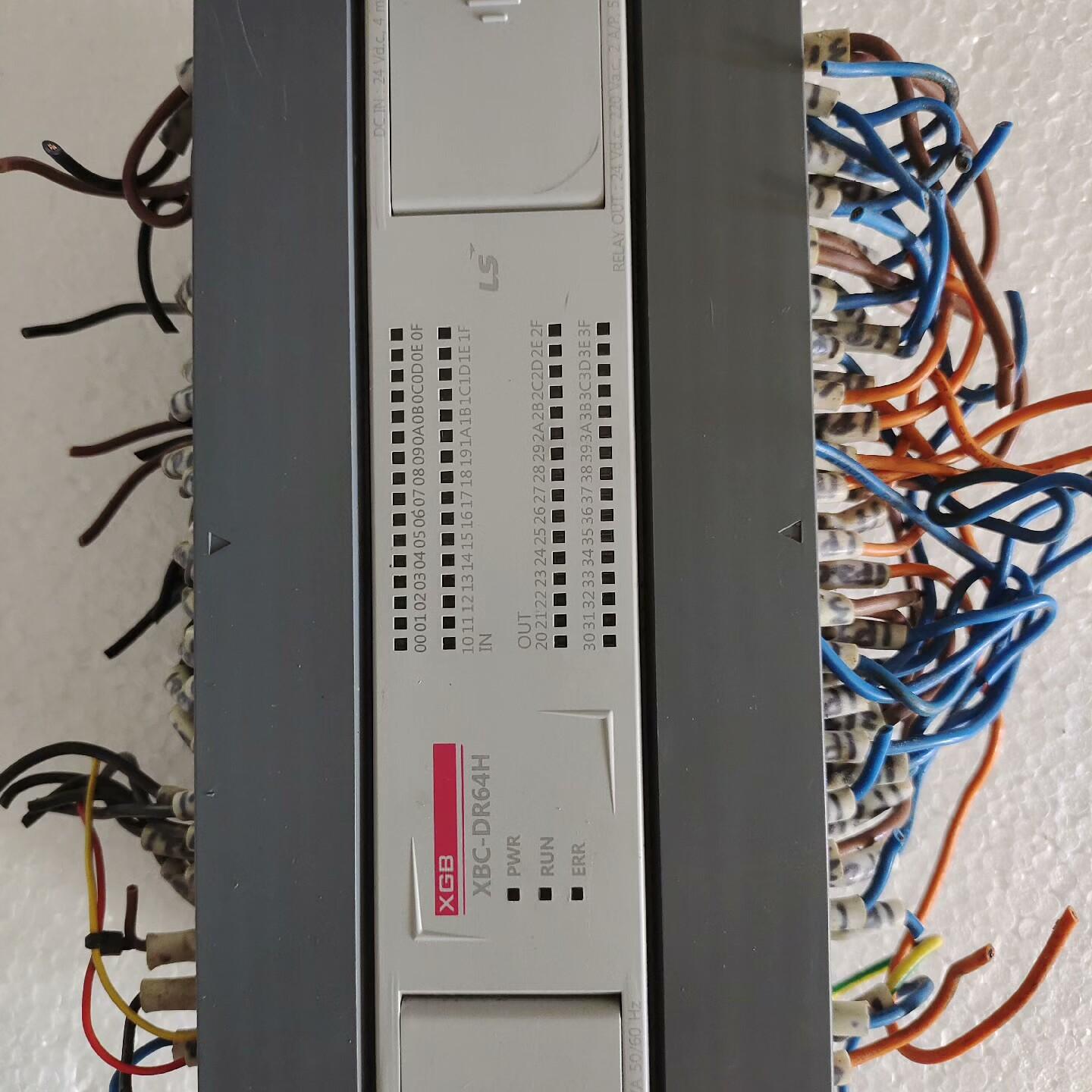 LS产电PLC一套XBC-DR64H    图片实拍 成色不