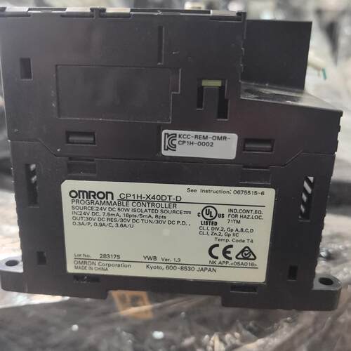 出售PLC 型号CP1H-X40DT-D 几乎 拆