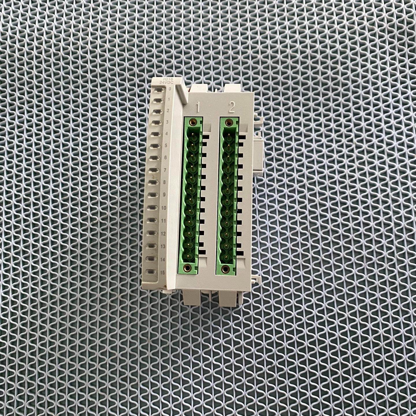 型号：2085-IQ16 Micro800 16 Point