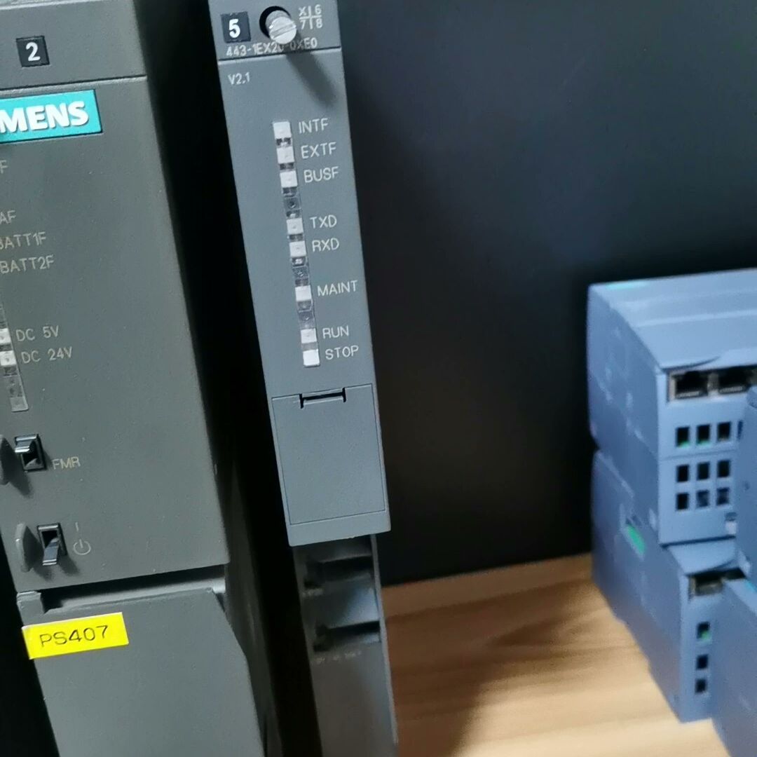 443-1ex20 西门子400通信模块 成色充新 外观缺盖