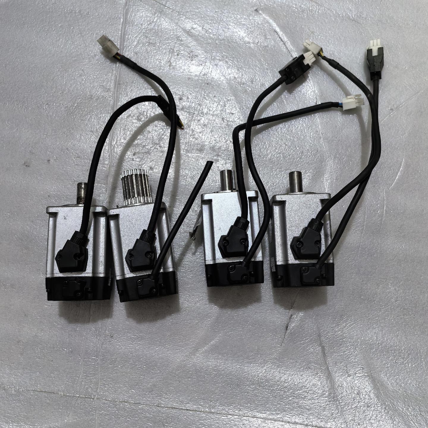 雷塞伺服电机 ACM6004M2H-63-D-LS.  40