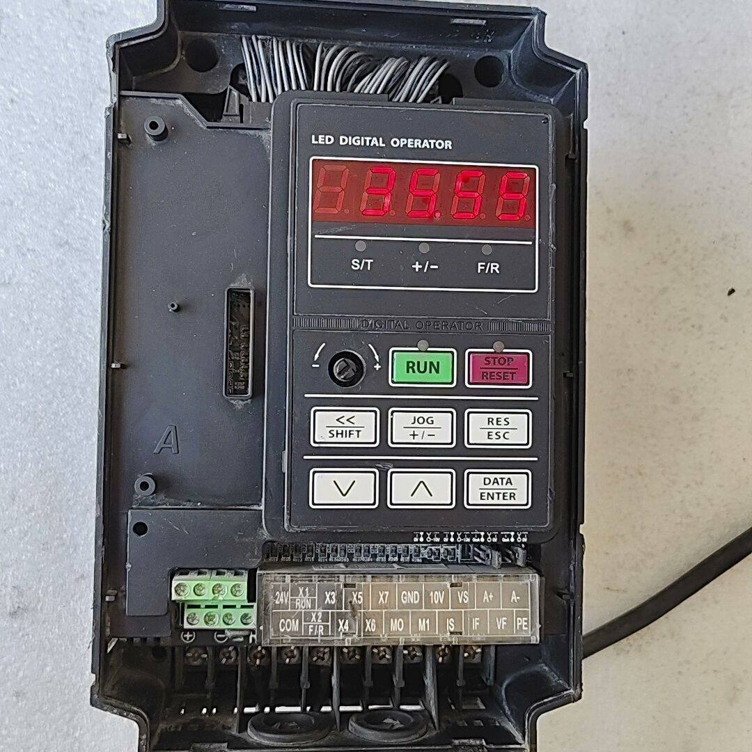 正弦变频器2.2KW EM303A-2R2G/3R0P-3A