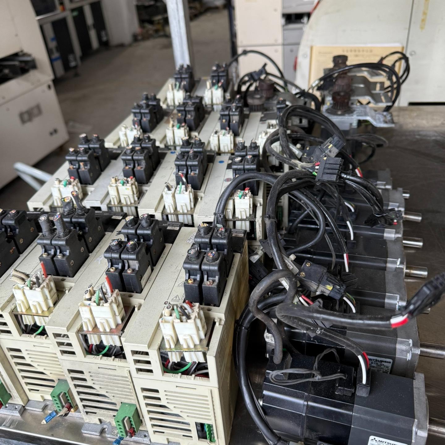 三菱马达HC-MF23K-S22数量6个 拆机松下CM301