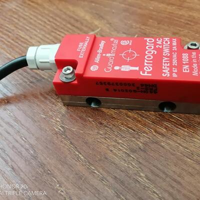 罗克韦尔AB安全开关440N-G02014  B  EN 1