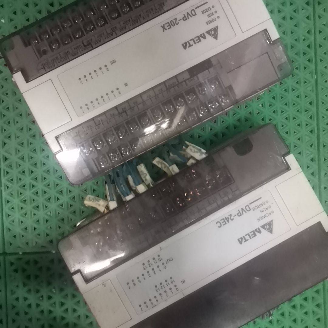 拆机台达PLC 实物图DVP24EC00R  DBP20