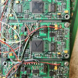 Ep1c3t100i7 AD9235 ltc1668it